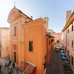 Appartement Sassicaia Apartment, Historic Heart Of