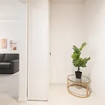 Sassicaia Apartment, Historic Heart Of *