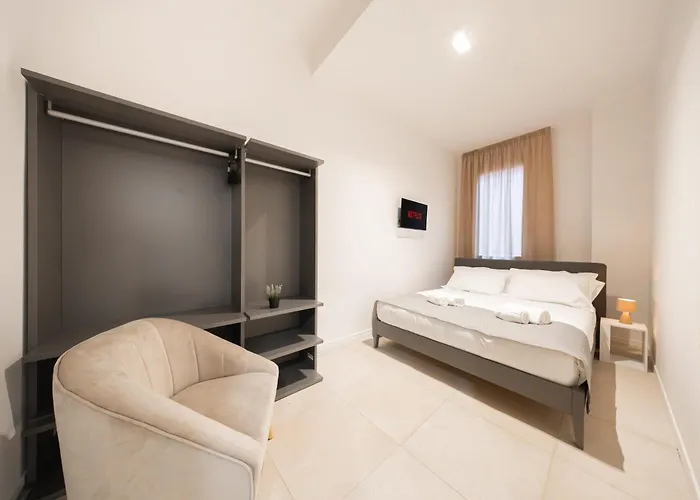 Sassicaia Apartment, Historic Heart Of Apartment *