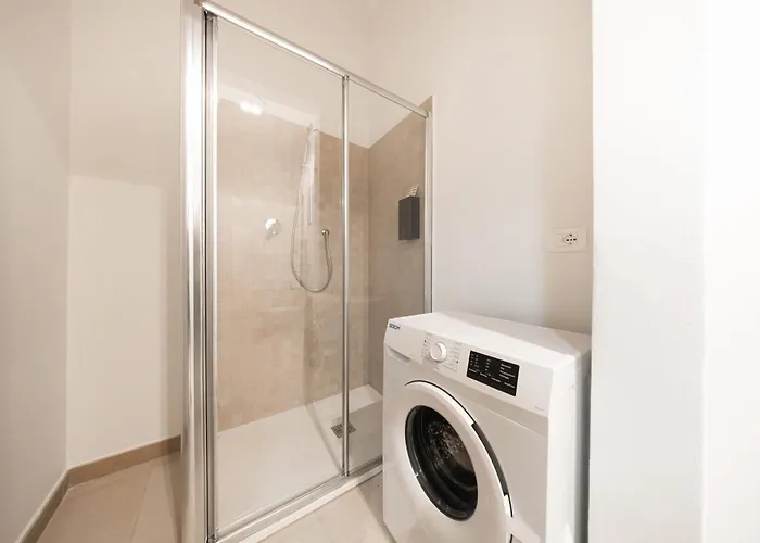 Sassicaia Apartment, Historic Heart Of *